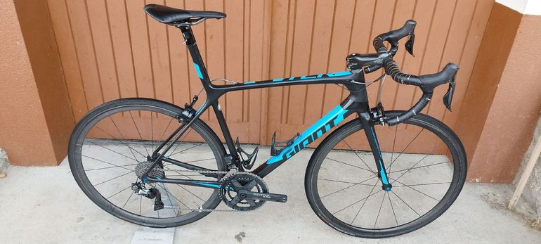 Used Giant Tcr Shimano Dura Ace Di2 2017 Road & Gravel, Black — image 1 of 9