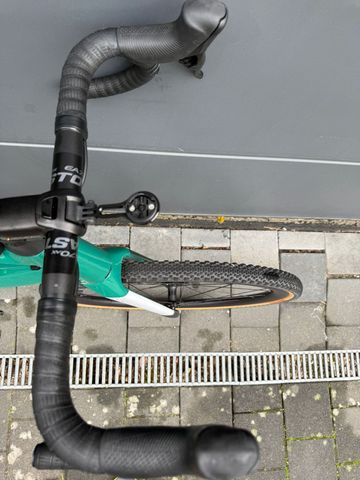 Used BMC URS 01 TWO 2023 2023 Road & Gravel, Green — image 11 of 18