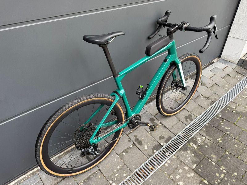 Used BMC URS 01 TWO 2023 2023 Road & Gravel, Green — image 6 of 18