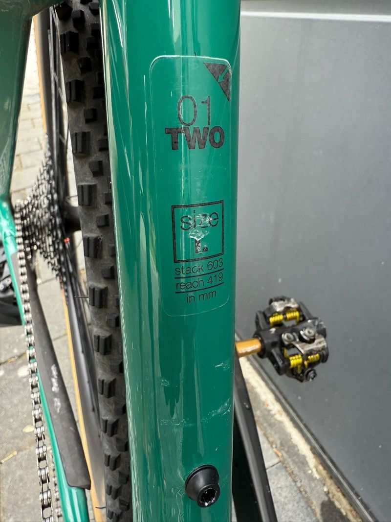 Used BMC URS 01 TWO 2023 2023 Road & Gravel, Green — image 7 of 18
