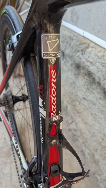 Used Trek Madone 5.2 H2 (Compact) 2012 2012 Road & Gravel, Red — image 24 of 26