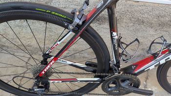 Used Trek Madone 5.2 H2 (Compact) 2012 2012 Road & Gravel, Rot — image 11 of 25
