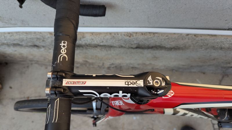Used Trek Madone 5.2 H2 (Compact) 2012 2012 Road & Gravel, Red — image 7 of 26