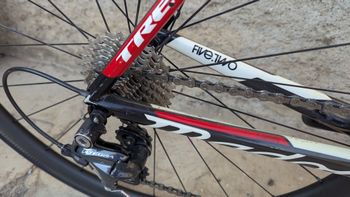 Used Trek Madone 5.2 H2 (Compact) 2012 2012 Road & Gravel, Rot — image 23 of 25