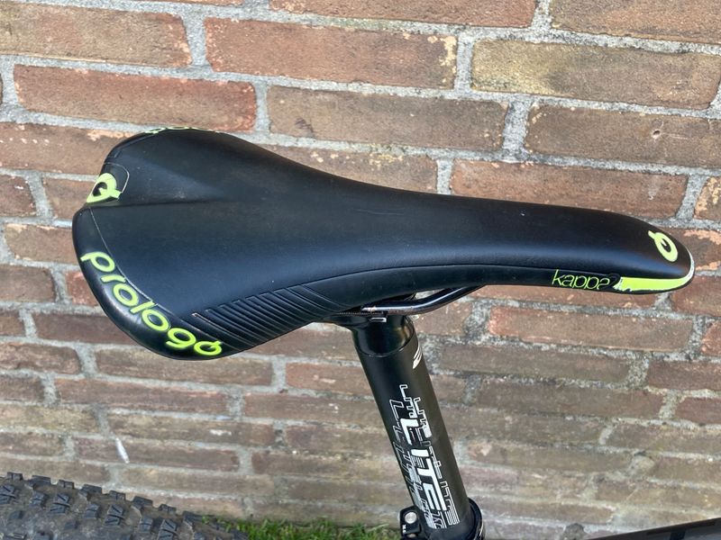 Gebrauchtes BH RC 8.7 2016 Mountainbike, Schwarz — Bild 8 von 12