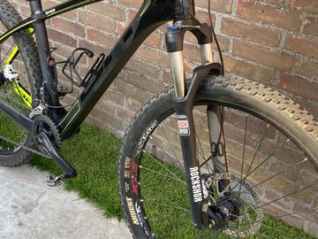 Gebrauchtes BH RC 8.7 2016 Mountainbike, Schwarz — Bild 6 von 12