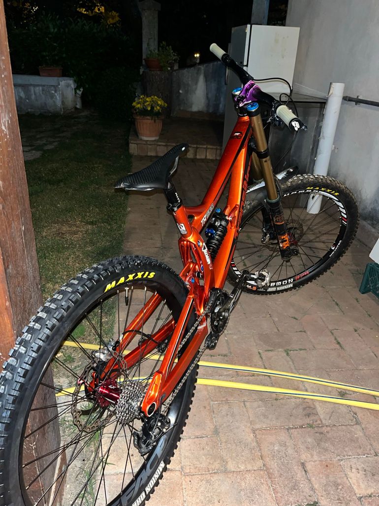 自転車本体 Transition TR500 27.5 ROCK SHOX/BOXXER Transition