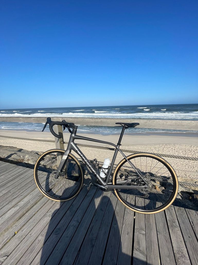 Used Orbea AVANT H60-D 2022 2022 Road & Gravel, Light Gray — image 5 of 5