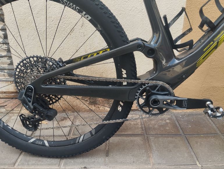 Used Scott Spark RC 2024 Mountainbike, Black — image 8 of 13