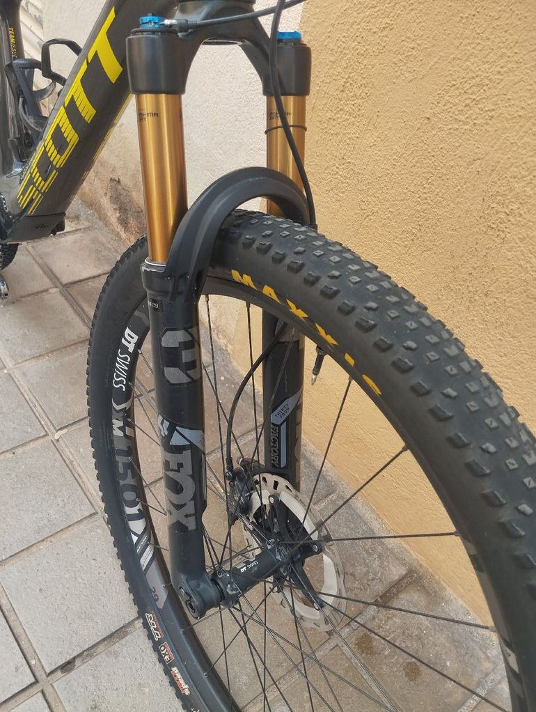 Used Scott Spark RC 2024 Mountainbike, Black — image 3 of 13