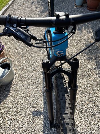 Used Corratec R. Bow 2022 Mountainbike, Blue — image 2 of 11