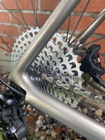 Scott Addict Custom Build 2021 Road & Gravel usato, Grigio chiaro — immagine 3 di 11