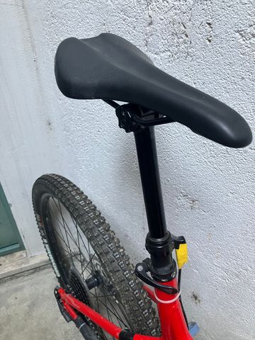 Trek Marlin 7 2018 2018 Mountainbike usato, Rosso — immagine 6 di 6