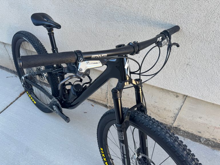Used Specialized Epic SRAM XX SL Eagle AXS (T-Type) 2024 Mountainbike, Black, 29 — image 5 of 8