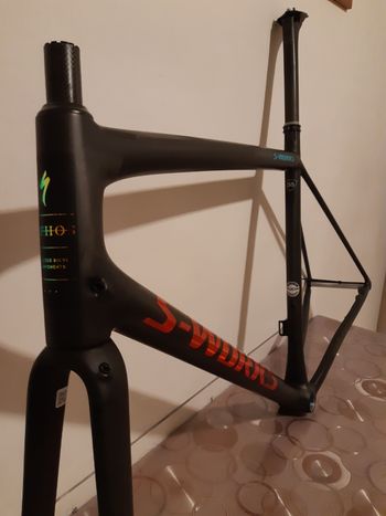 Used Specialized S-Works Aethos – SRAM RED AXS 2025 Frameset 2025 Road & Gravel — image 2 of 5