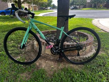 Used Liv Avail AR 4 2021 2021 Road & Gravel, Green — image 2 of 5