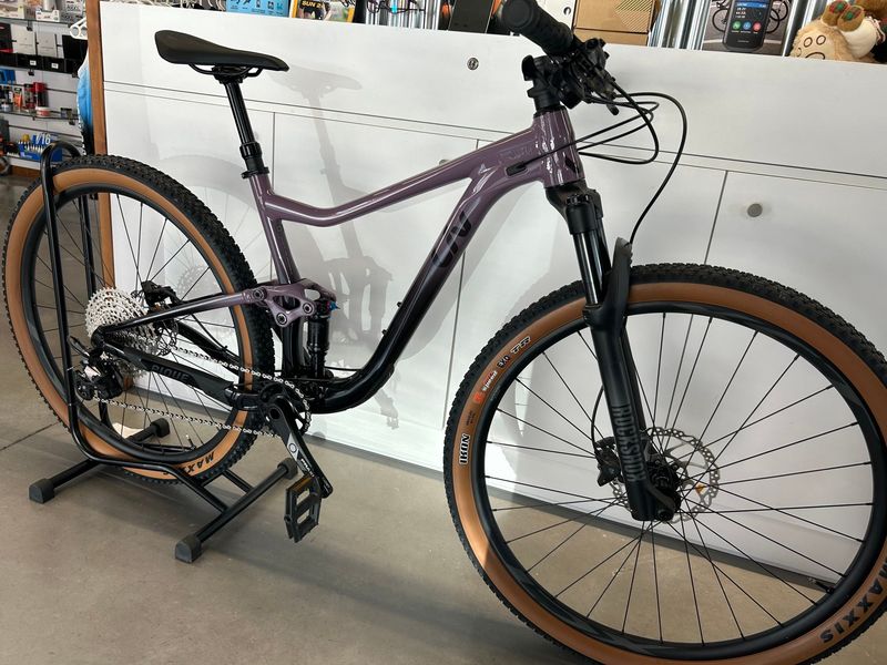 Liv Pique 29 2 2022 2022 Mountainbike d'occasion — image 2 sur 10