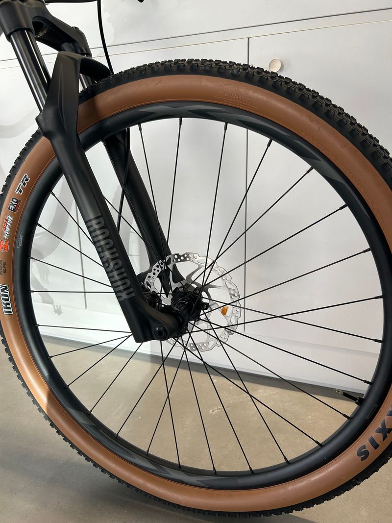 Liv Pique 29 2 2022 2022 Mountainbike d'occasion — image 3 sur 10