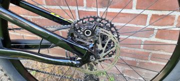 Gebrauchtes Specialized Camber SRAM GX Eagle AXS 2017 Mountainbike, Grün — Bild 16 von 18