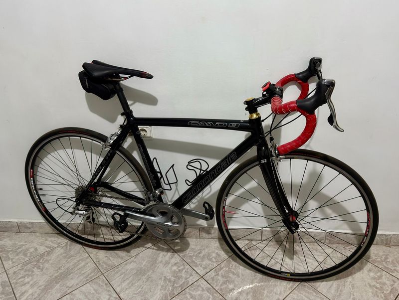 Tweedehands Cannondale CAAD 9 2010 Road & Gravel — afbeelding 1 van 8