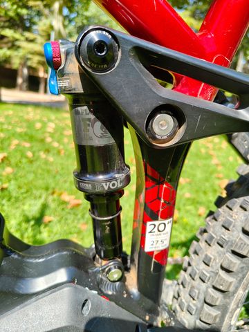 Używany Stevens E-Whaka+ 2018 2018 Mountainbike — zdjęcie 3 z 10