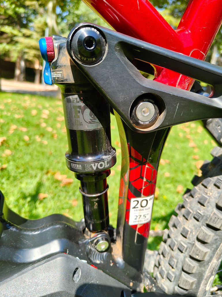 Używany Stevens E-Whaka+ 2018 2018 Mountainbike — zdjęcie 3 z 10