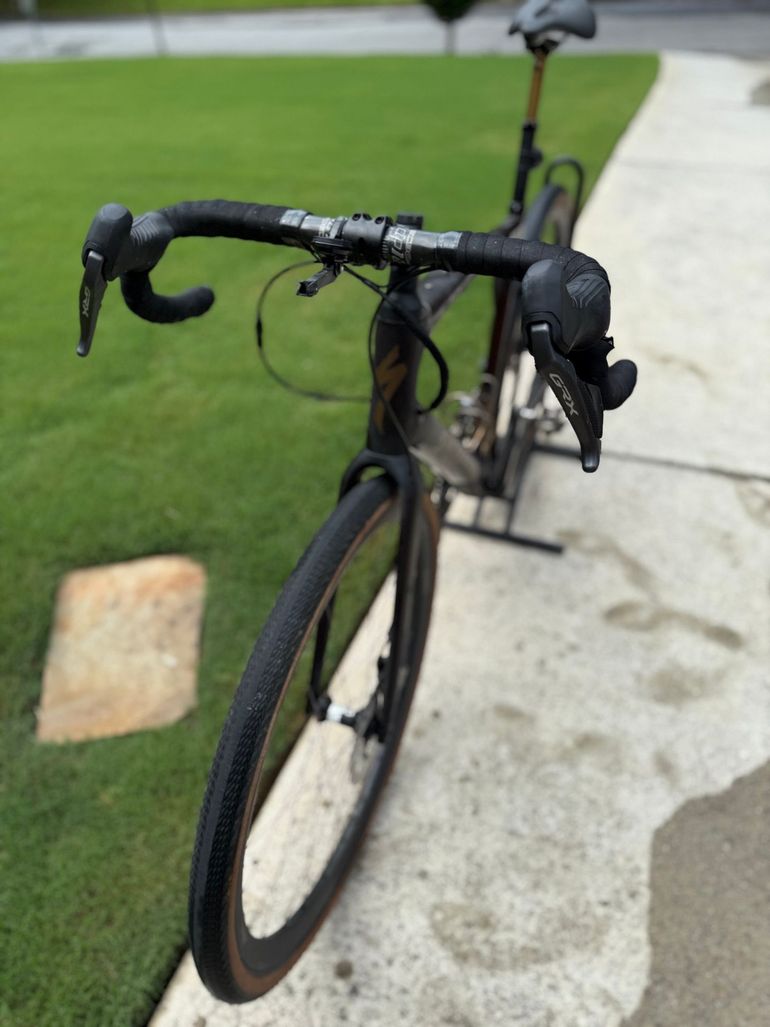 Used Specialized Custom Build Diverge 9r 58 Cm 2023 Road & Gravel, Orange — image 4 of 9
