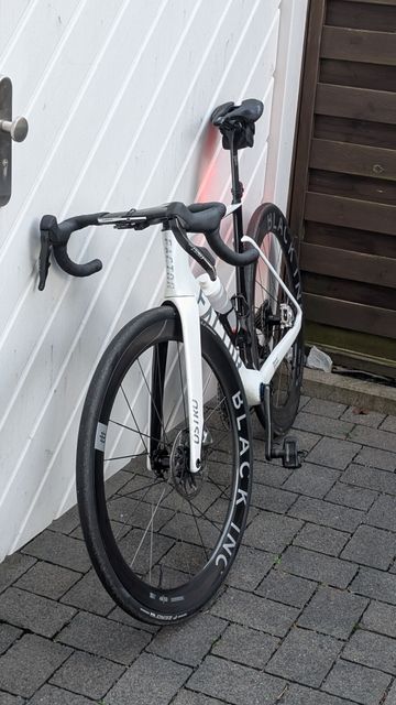 Used Factor Ostro SRAM Red eTap AXS 2024 Road & Gravel, White — image 5 of 9