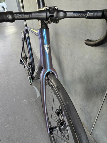 Used Giant TCR Advanced Pro Disc 0 AXS 2024 2024 Road & Gravel, Purple — image 18 of 21