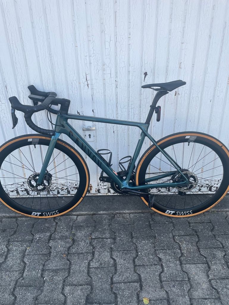 Used Canyon Ultimate Shimano Dura Ace Di2 2021 Road & Gravel, Green — image 2 of 6