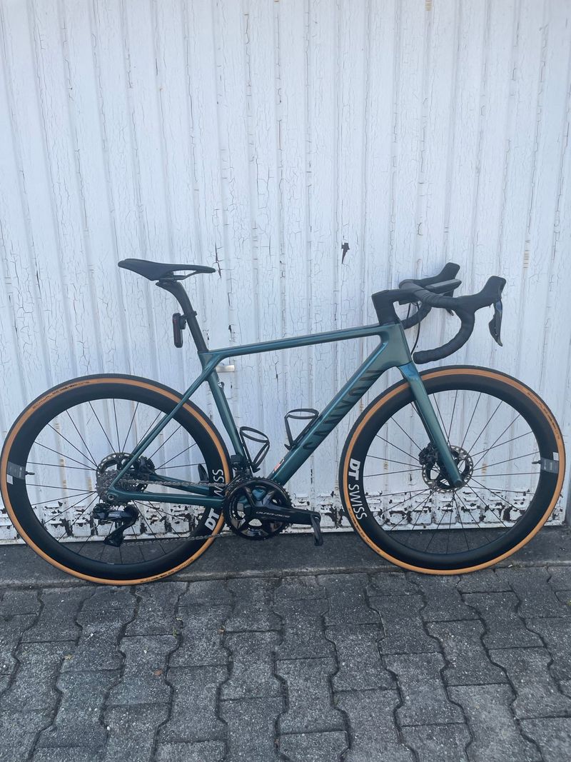 Used Canyon Ultimate Shimano Dura Ace Di2 2021 Road & Gravel