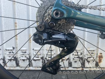 Used Canyon Ultimate Shimano Dura Ace Di2 2021 Road & Gravel, Green — image 4 of 6