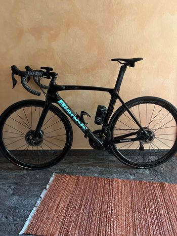 Bianchi, Oltre XR4 - Dura Ace Di2 2022