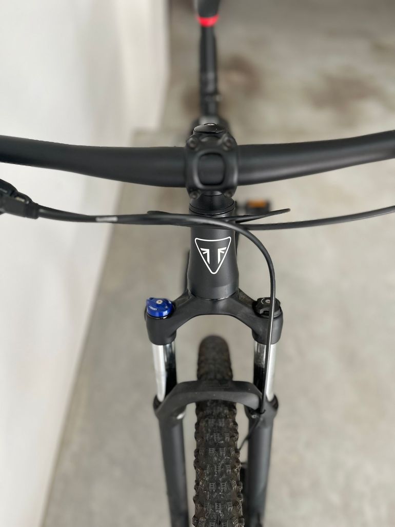 Gebrauchtes Triumph XCX Limited Edition 2020 Mountainbike, Schwarz — Bild 2 von 18