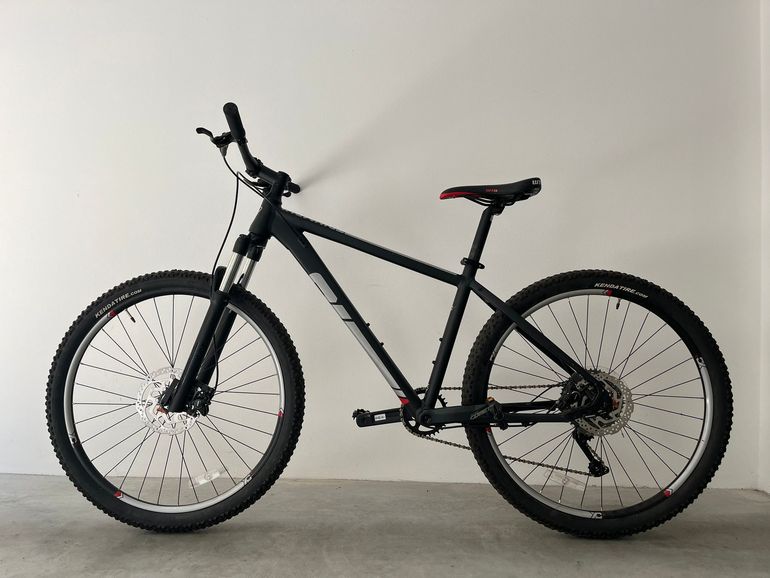 Gebrauchtes Triumph XCX Limited Edition 2020 Mountainbike, Schwarz — Bild 1 von 18