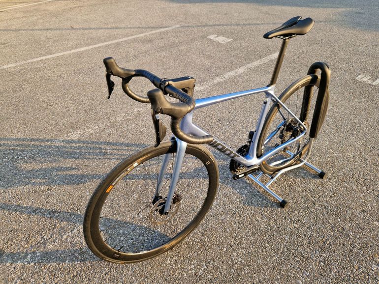 Used Giant TCR Advanced 0 Di2 2025 2025 Road & Gravel — image 8 of 12