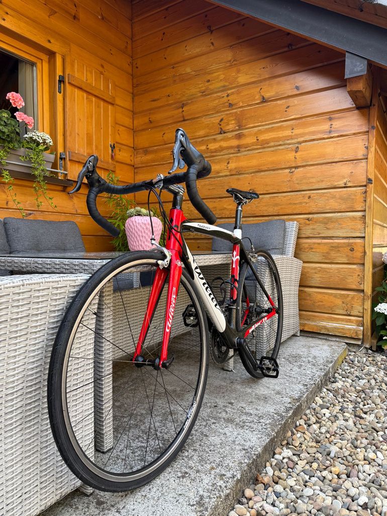 Used Wilier Izoard 2013 Road & Gravel, Red — image 2 of 5