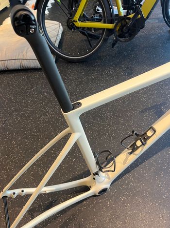 Used Enve Fray Chassis Frameset 2025 Road & Gravel, White — image 7 of 8