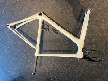 Used Enve Fray Chassis Frameset 2025 Road & Gravel, White — image 2 of 8