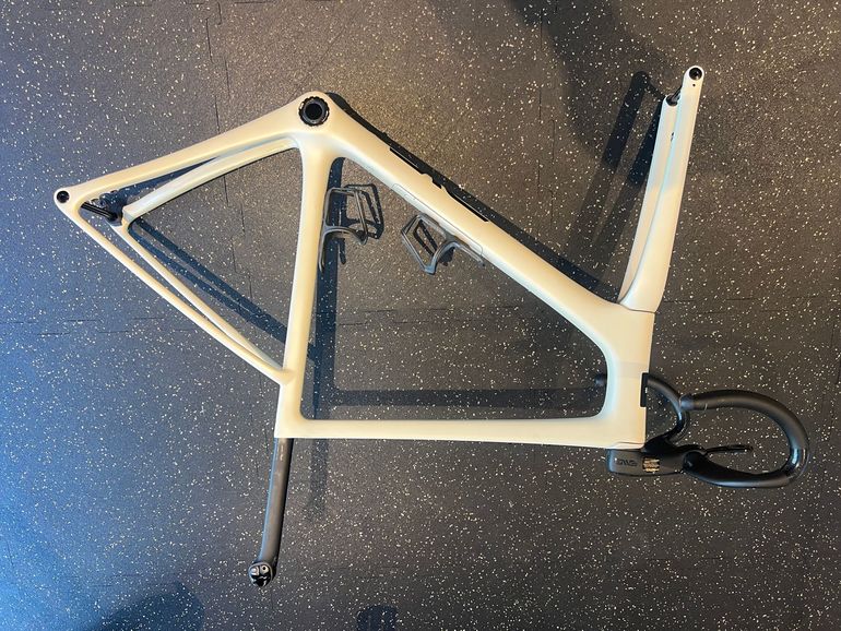 Used Enve Fray Chassis Frameset 2025 Road & Gravel, White — image 2 of 8