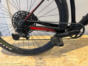 Used Orbea ALMA M50-EAGLE 2019 2019 Mountainbike, Red, 27.5, 29 — image 2 of 5