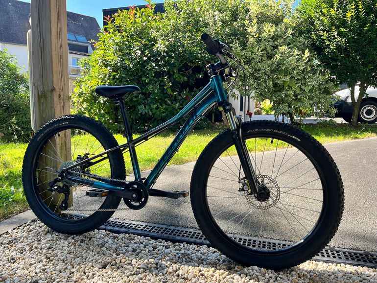 Specialized Riprock 24 2022 — Precio y ficha técnica | 2BX