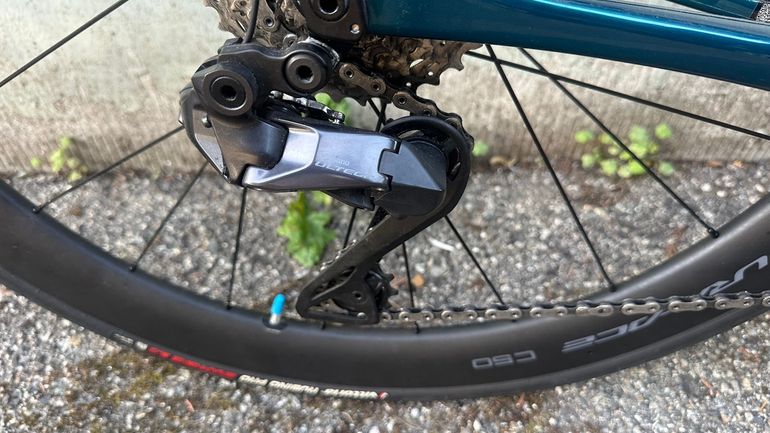 Used Cannondale SuperSix EVO Hi-MOD Disc Ultegra Di2 2023 2023 Road & Gravel, Green — image 6 of 11