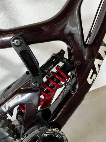 Used Santa Cruz V10 Single Speed / Fixed Gear 2022 Mountainbike, Red — image 7 of 9