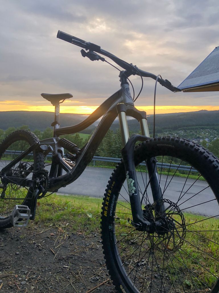Tweedehands Specialized BigHit FSR II 2010 2010 Mountainbike — afbeelding 3 van 3