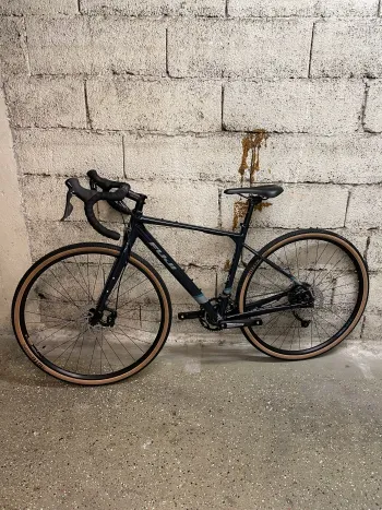 Used Fuji Jari 2.3 2021 Road & Gravel — image 3 of 3