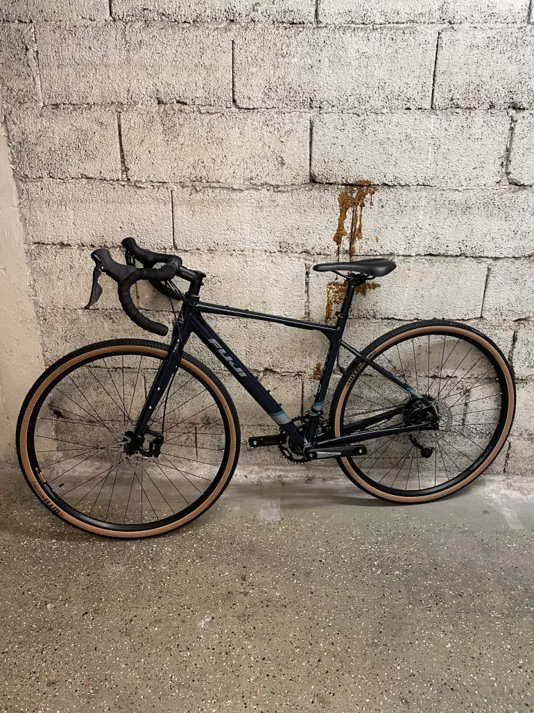 Used Fuji Jari 2.3 2021 Road & Gravel — image 3 of 3