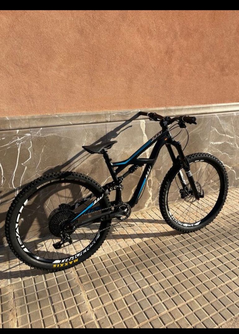 Used Specialized Enduro Elite 29 2015 2015 Mountainbike, Black, 29 — image 1 of 9