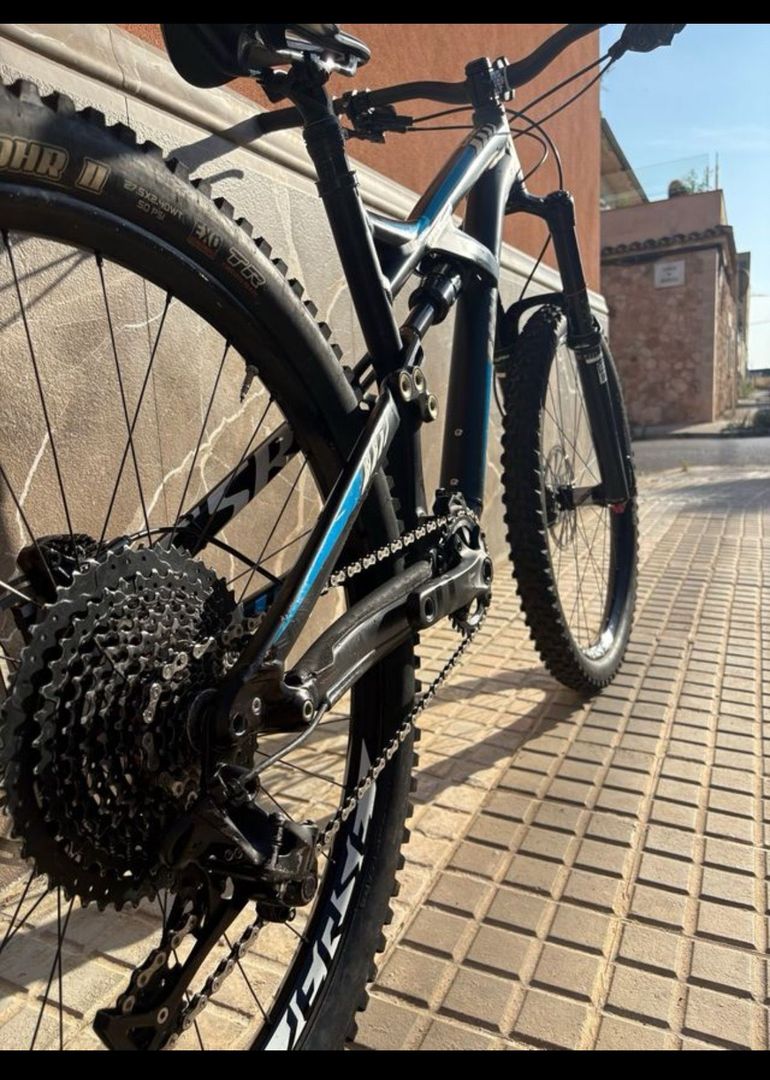 Used Specialized Enduro Elite 29 2015 2015 Mountainbike, Black, 29 — image 7 of 9