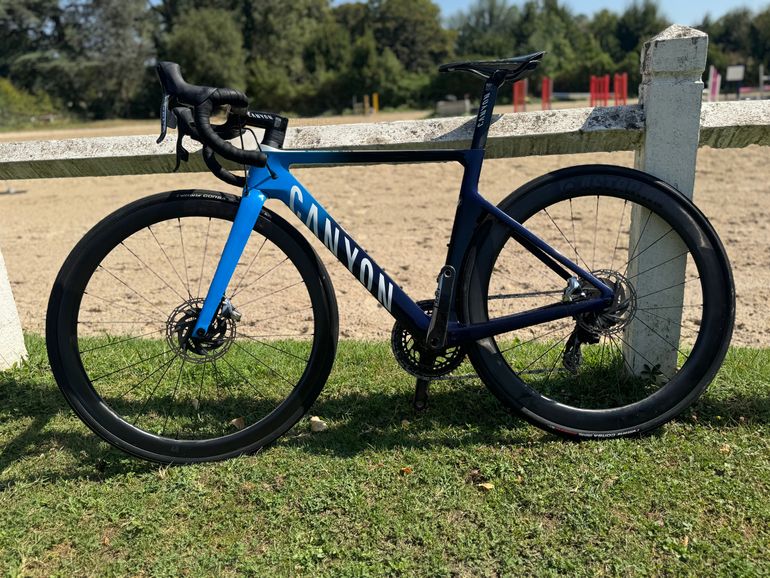 Brugt Canyon AEROAD SLX Cf 8.0 2022 Road & Gravel — billede 2 af 3
